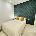 Maison 4* نابولي
