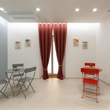 Maison Naples